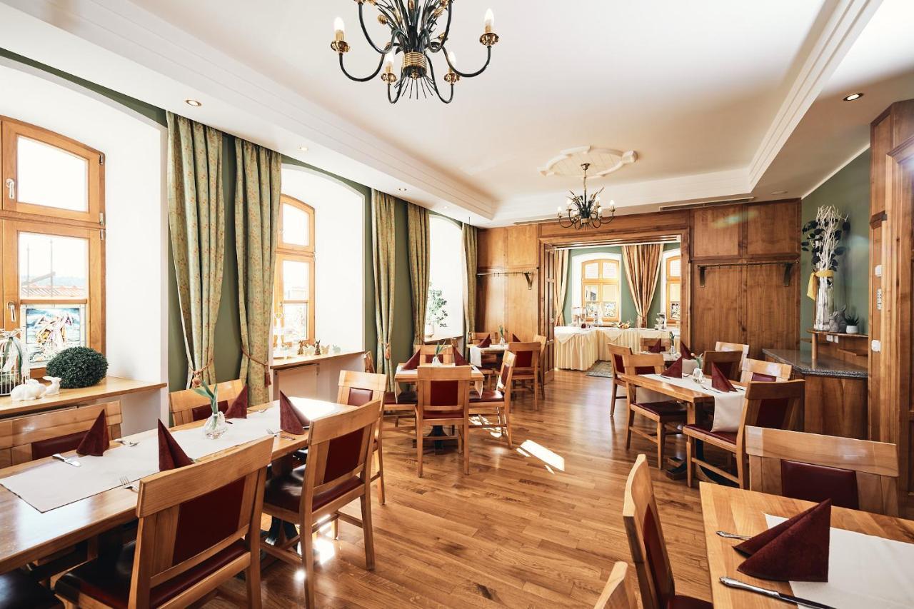 Hotel & Restaurant Waldschloss Пасау Екстериор снимка